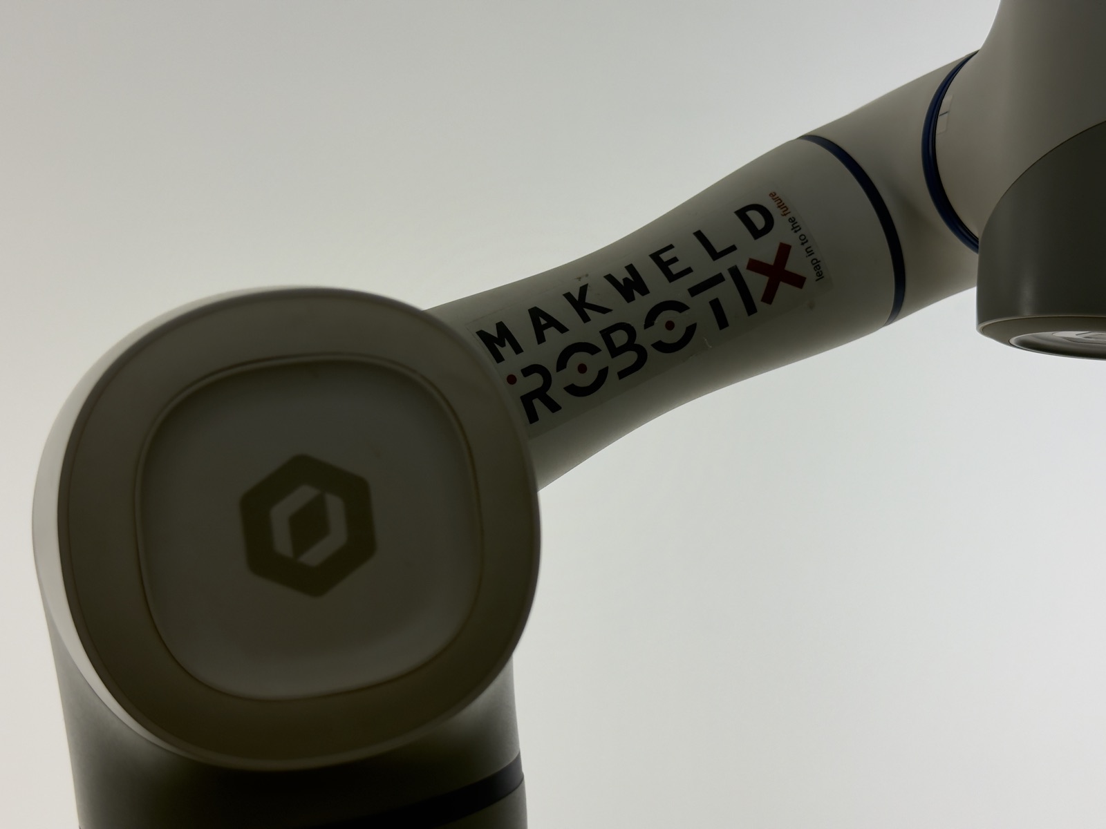 Makweld Robotix robot arm joint detail